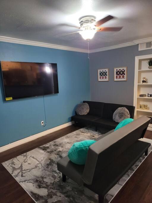 Blue Shark *E3* @ Midtown Cozy 1Br King Suite Houston Exterior photo